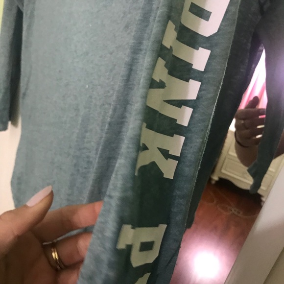 Blue pink shirt - Picture 2 of 2